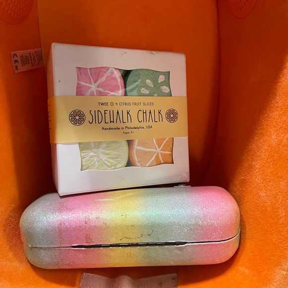 BUNDLE Twee Sidewalk Chalk 4Citrus Fruit Slice & 2Fun Sunglasses 1hardcover case - Picture 10 of 13